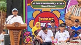 Bupati Batang M. Faiz Kurniawa di Lapangan Desa Cokro, Kecamatan Blado, Kabupaten Batang.
