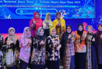Investasi Generasi Emas, Evariani Aminuddin Terima FORIKAN Award Jatim