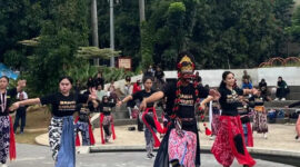 Komunitas Mahasiswa UI Bawa Budaya Cirebon ke CFD, Rayakan Keberagaman Depok