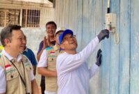 Bupati Batang Tinjau Program Sambungan Listrik Gratis untuk Warga Tidak Mampu