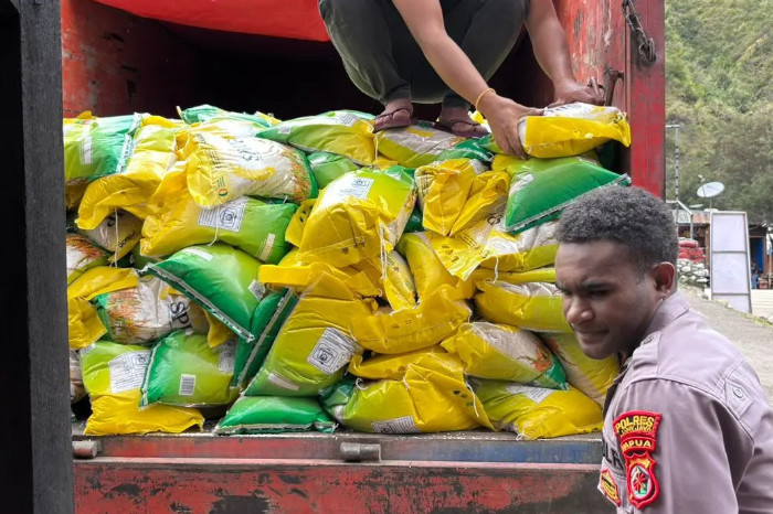 Distribusi Beras SPHP Diperkuat di Papua Raya