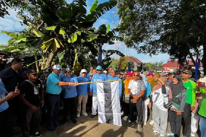Ribuan Warga Meriahkan Jalan Santai HUT ke-18 Kecamatan Tapos