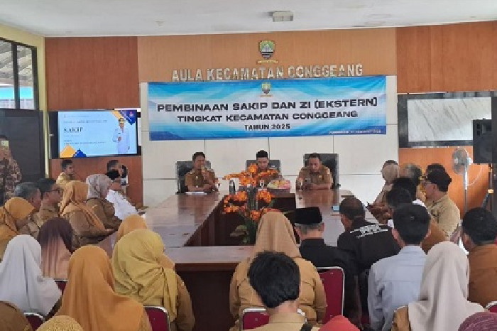Wabup Sumedang Dorong SAKIP Hidup dalam Kerja Nyata Aparatur Kecamatan Conggeang