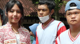 Bupati Lampung Selatan Ajak Keluarga Berbagi Kepedulian di SLB Negeri Sidomulyo