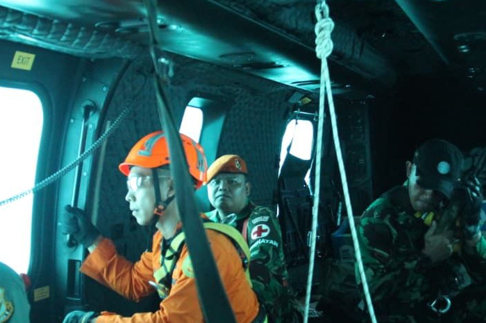 Lanud Sultan Hasanuddin Kerahkan Helikopter Caracal dan Pasukan Elit Kopasgat Cari Pesawat ATR 42-500 yang Hilang Kontak