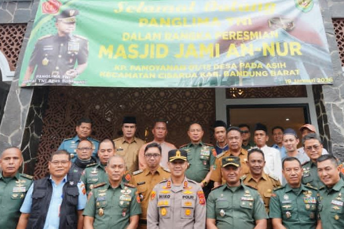 Panglima TNI Resmikan Masjid Jami’ An-Nur, Simbol Kemanunggalan dengan Arsitektur Unik 