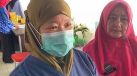 Dokter spesialis anak RSUD Batang Tan Evi Susanti (kiri) mengingatkan, pentingnya penerapan pola gizi seimbang untuk mencegah munculnya penyakit metabolik sejak usia muda.