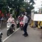 Satpelhub Kalideres Perkuat Pengaturan Lalin Pagi di Jalan Peta Selatan