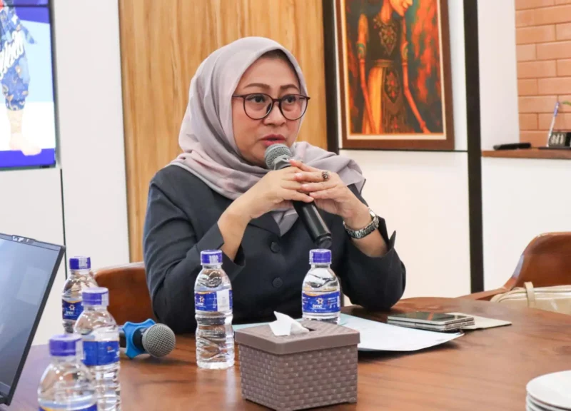 Wakil Ketua DPRD Kota Depok Yuni Indriany (foto : dok narasumber)