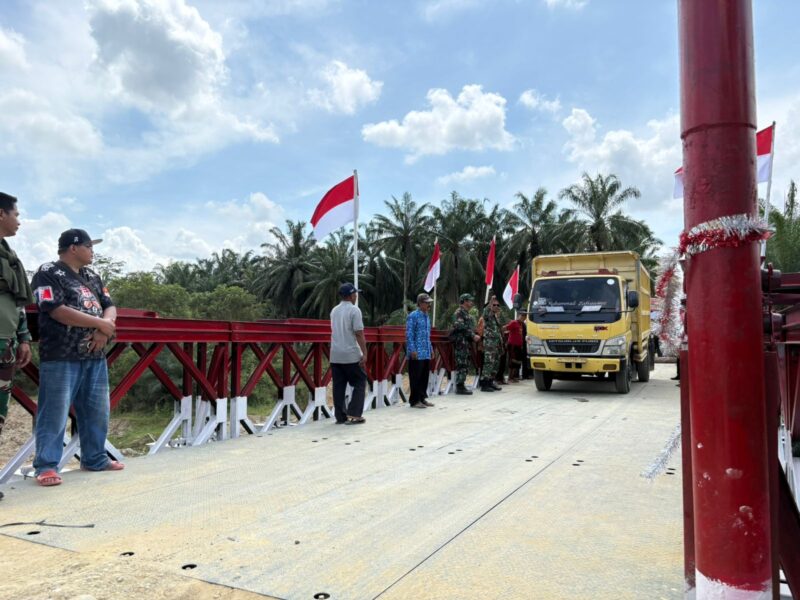 TNI Rampungkan Jembatan Bailey Alue Leuhob Aceh Utara