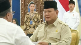 Prabowo dan Kabinet Tunaikan Zakat Istana melalui BAZNAS RI