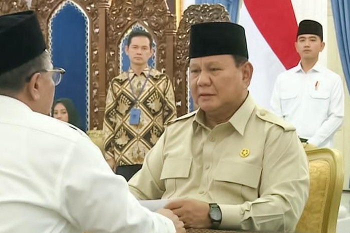Prabowo dan Kabinet Tunaikan Zakat Istana melalui BAZNAS RI