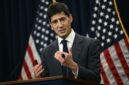 Presiden Fed Kevin Warsh saat konferensi pers pada 17 Juni 2016 di Washington. Foto: AFP